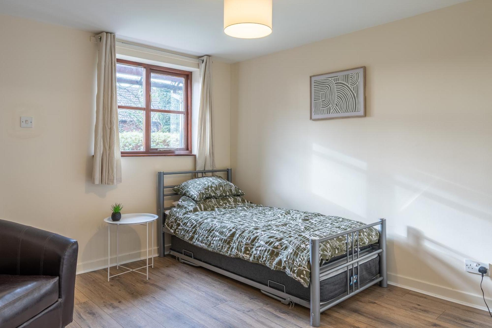 Modern Studio Flat In Wellington, Telford Веллингтон Экстерьер фото
