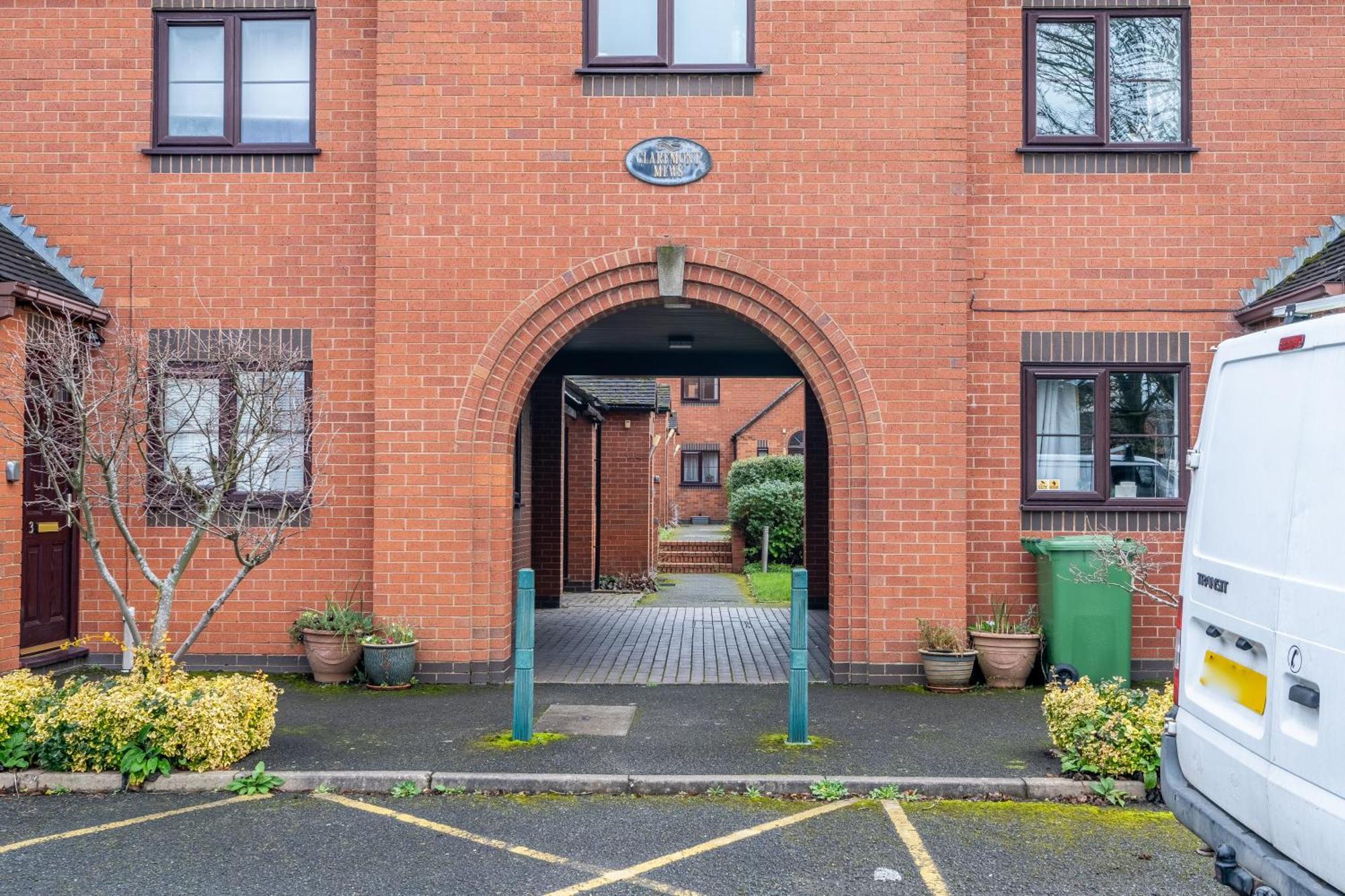 Modern Studio Flat In Wellington, Telford Веллингтон Экстерьер фото