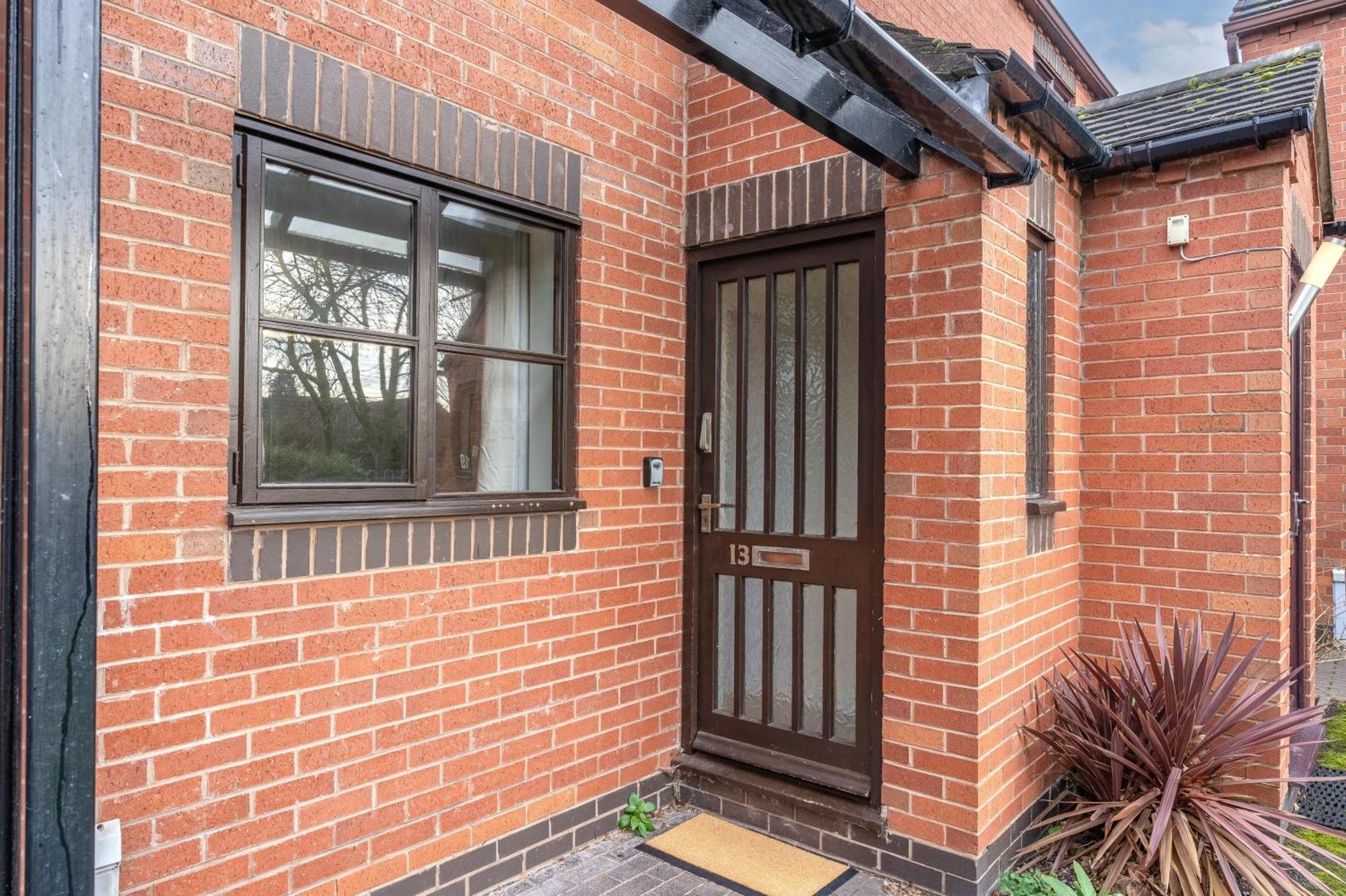 Modern Studio Flat In Wellington, Telford Веллингтон Экстерьер фото
